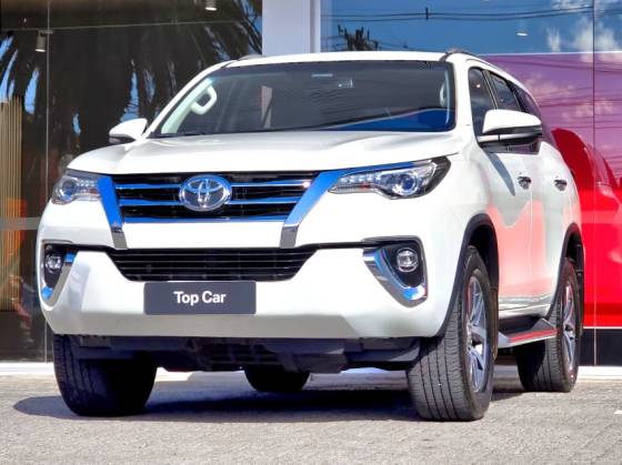 TOYOTA HILUX SW4 2.8 SRX 4X4 7 LUGARES 16V TURBO INTERCOOLER DIESEL 4P AUTOMÁTICO TOYOTA HILUX SW4 2.8 SRX 4X4 7 LUGARES 16V TURBO INTERCOOLER DIESEL 4P AUTOMÁTICO